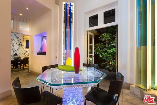 Foto del edificio - 10288 Century Woods Dr