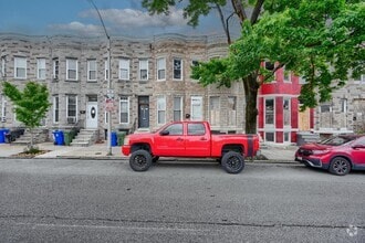 Building Photo - 2009 N Fulton Ave