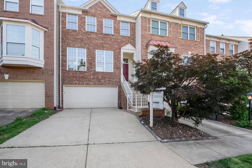 Foto principal - 20881 Trinity Square
