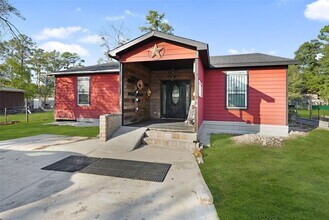 Building Photo - 2521 Rd 3550