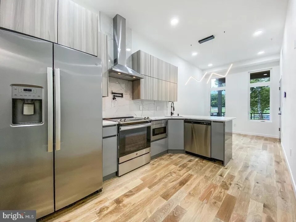 Foto del edificio - 1537 N 33rd St