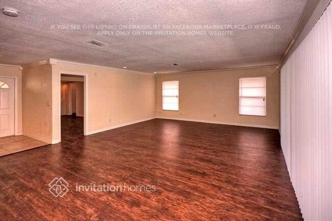 Building Photo - 520 Mahogany Dr