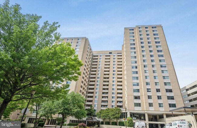 Foto del edificio - 4601 N Park Ave