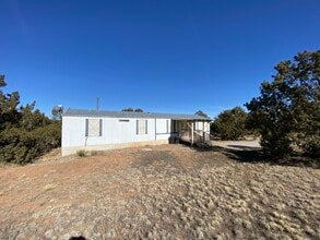 Building Photo - 5 Lacour Ln