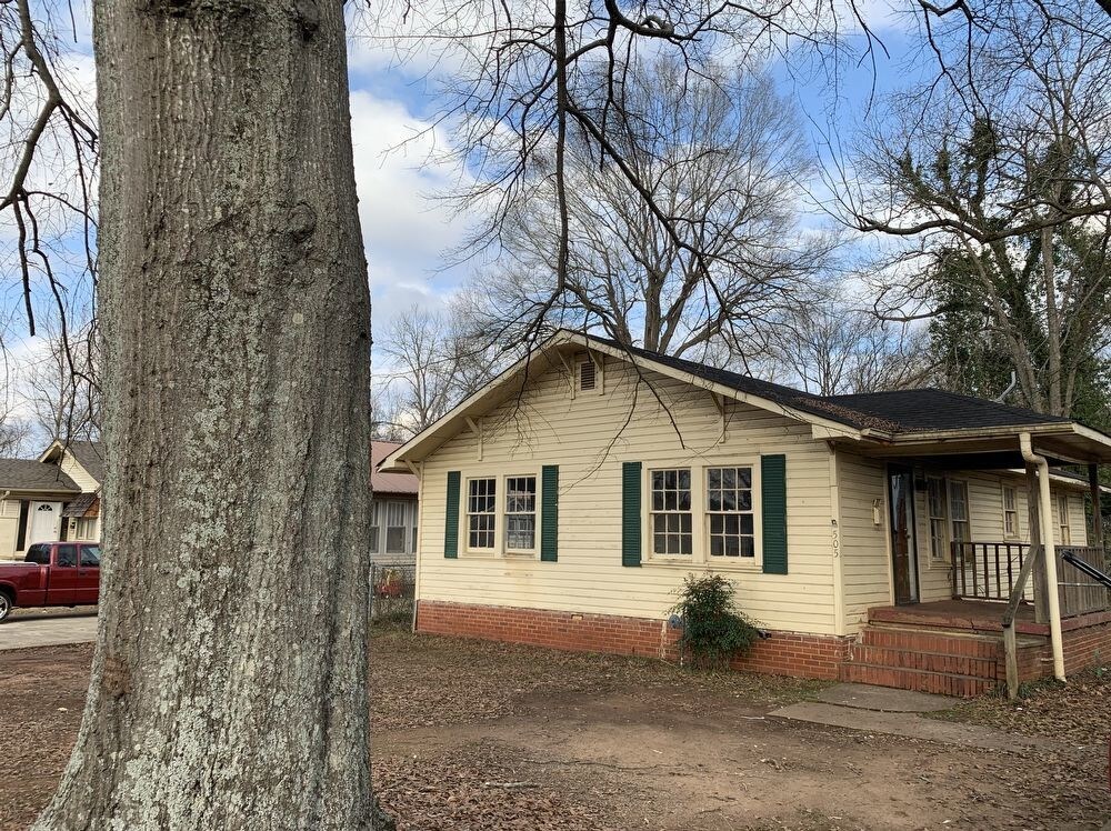 Building Photo - Bessemer   35020