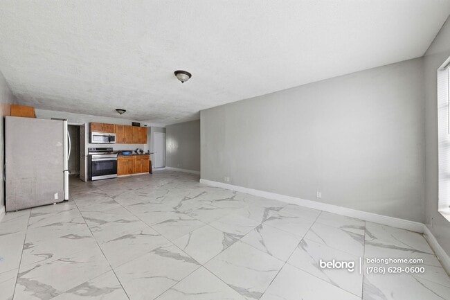 Building Photo - 5700 NW 28th St