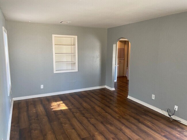 Foto del edificio - 2 br, 1 bath House - 2844 Lancaster Lane