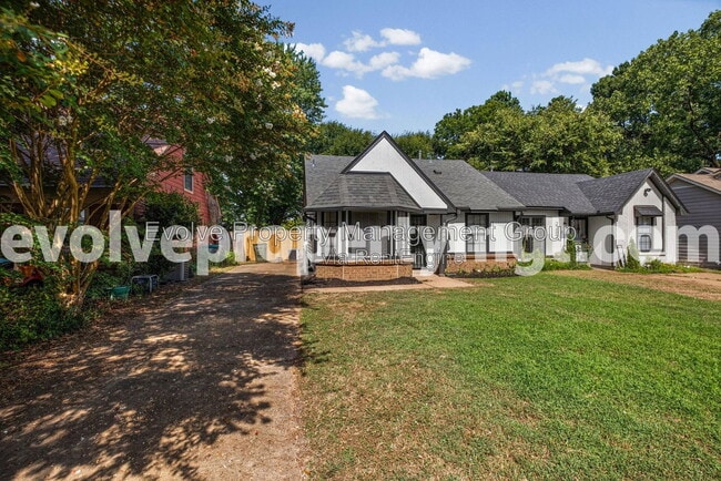 Building Photo - 2295 Belin Dr