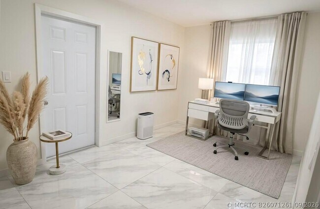 Foto del edificio - 1029 Omar Rd