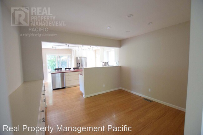 Building Photo - 4 br, 2 bath House - 4350 Whittle Avenue