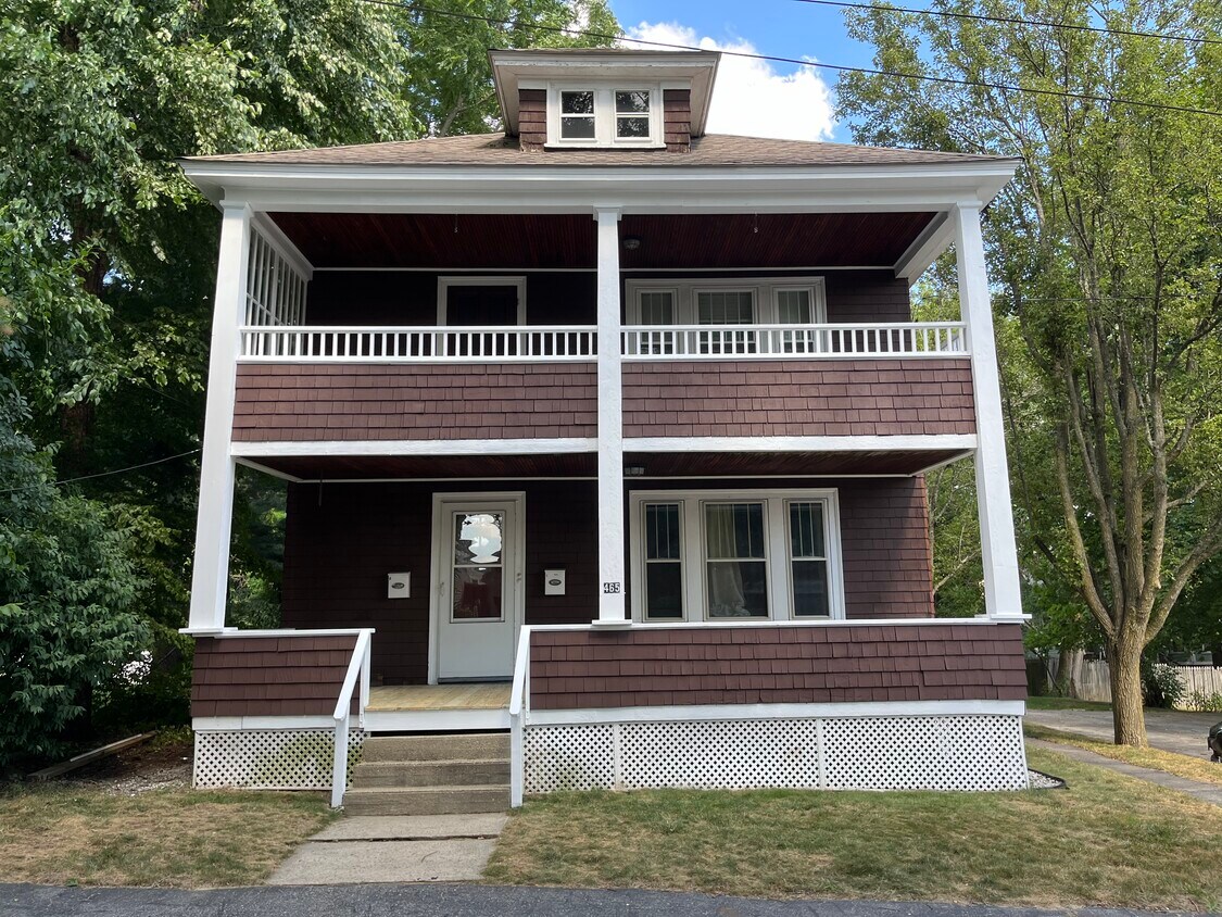Your entrance to the apartment - 465 Beacon St