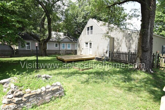 Foto del edificio - 7701 W 80th St