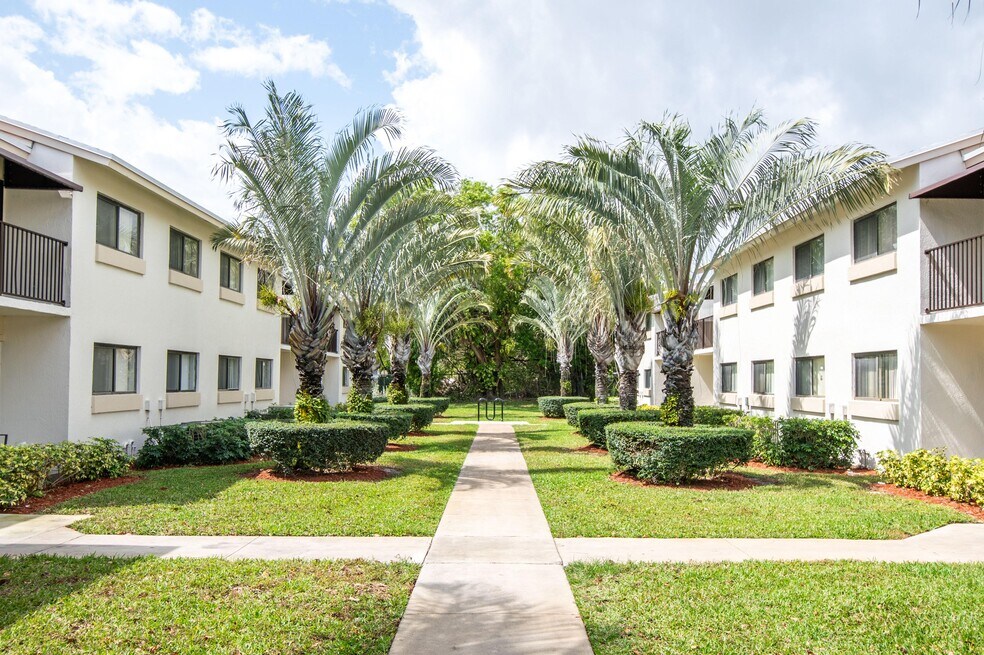 Legacy Vista Palms