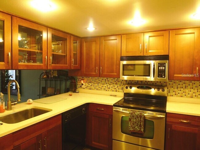 Foto del edificio - 6000 River Trace Rd