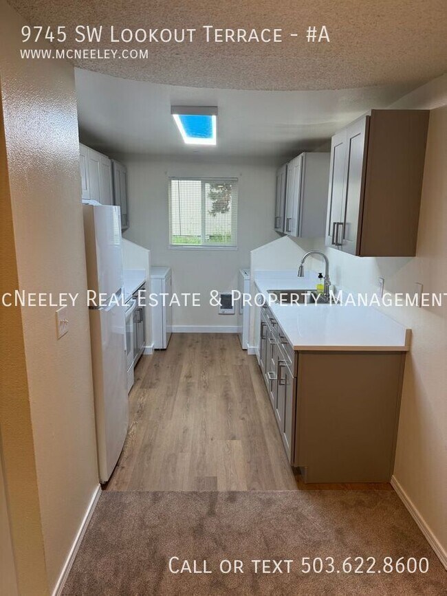 Foto del edificio - 9745 SW Lookout Terrace