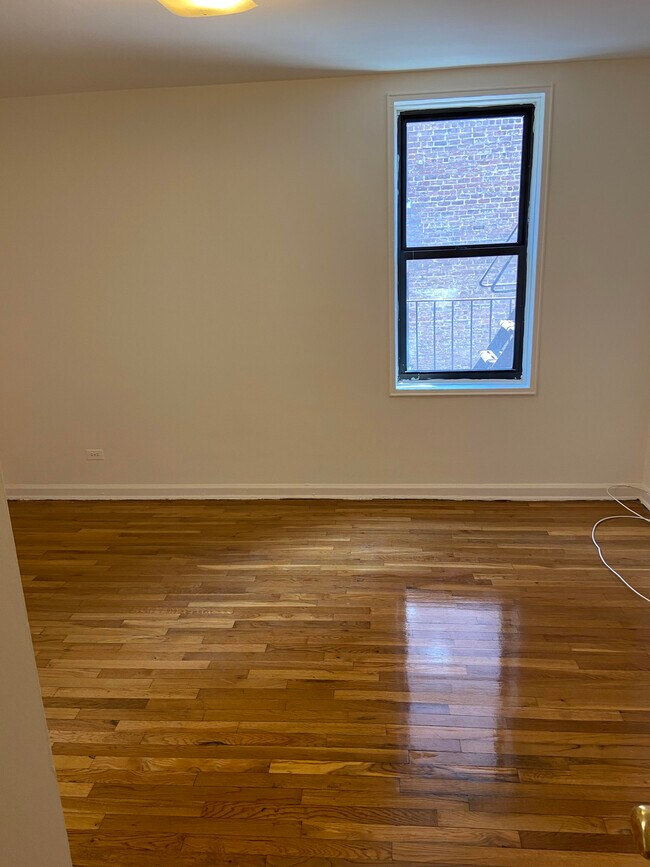 Foto del edificio - 94-20 66th Ave