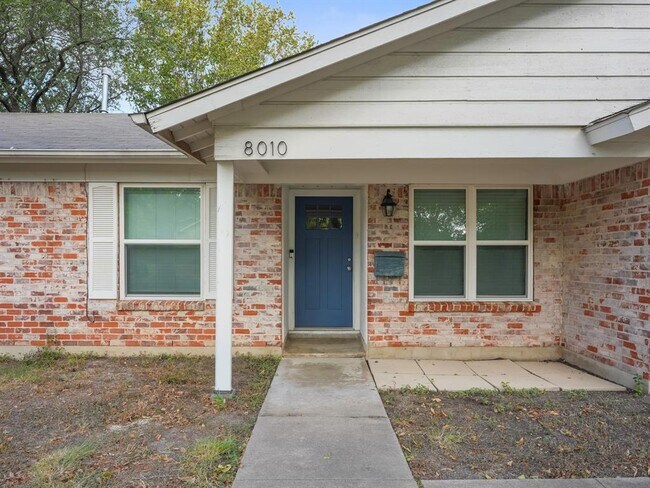Building Photo - 8010 Camden Dr