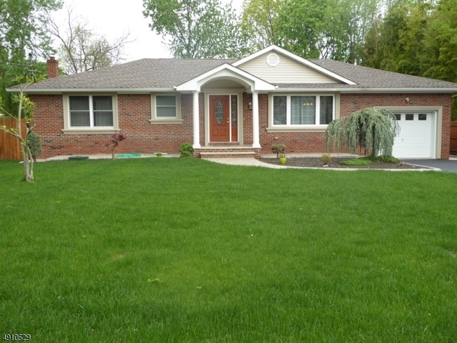 Building Photo - 481 Colonia Blvd
