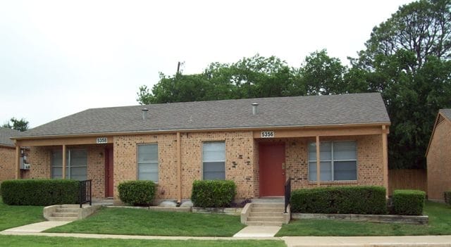 Primary Photo - Summit at Unique Gardens Apartments