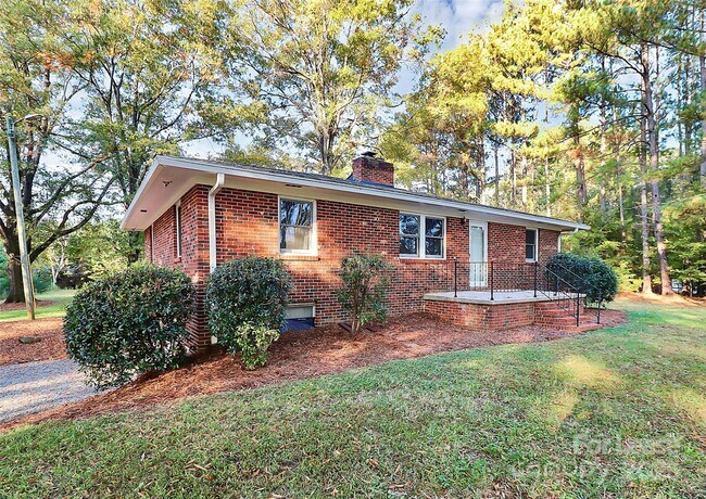 Foto del edificio - 3685 Old Salisbury-Concord Rd