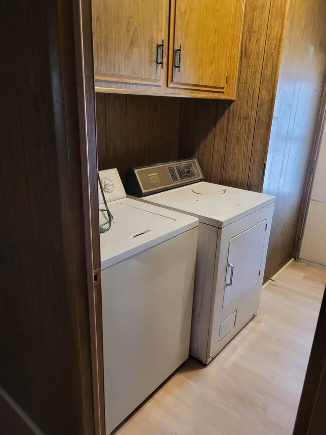 Foto del edificio - 9391 California Ave