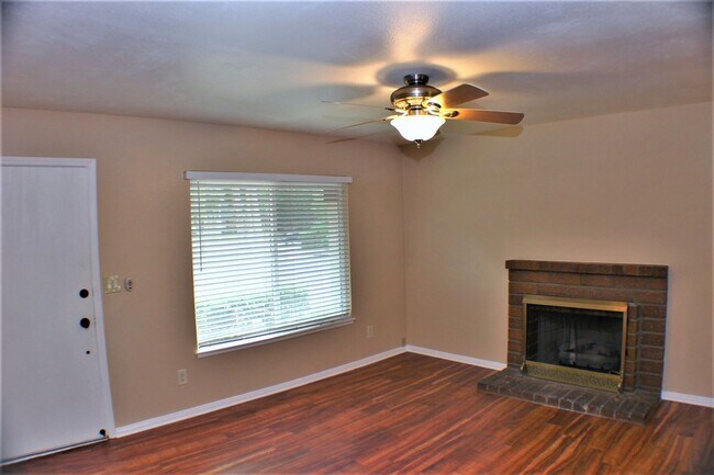 Foto del edificio - Turnkey Riverside Home for Rent near Poly ...