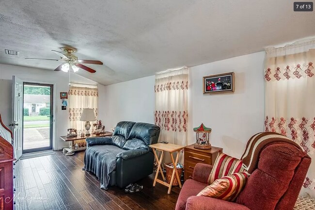 Foto del edificio - 1139 Dudley Ln