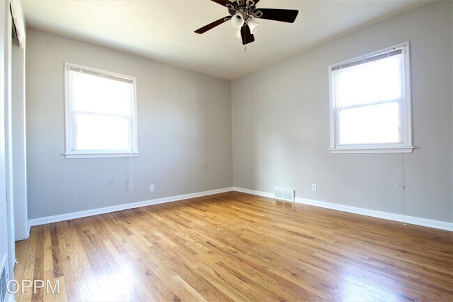 Foto del edificio - 2 br, 1 bath Apartment - 806 N 46th St