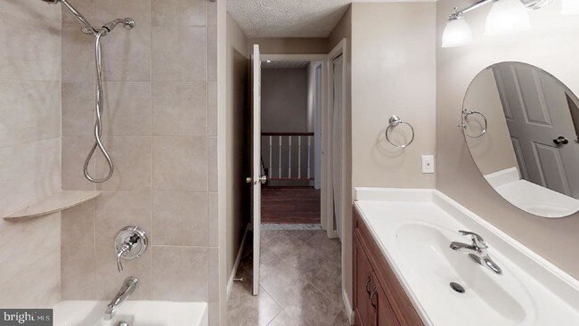 Building Photo - 1506 Poplar Grove Dr