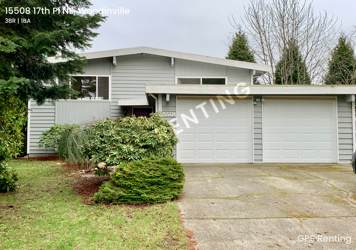 Primary Photo - Updated 4 bdrm 2 bath home in West Ridge A...