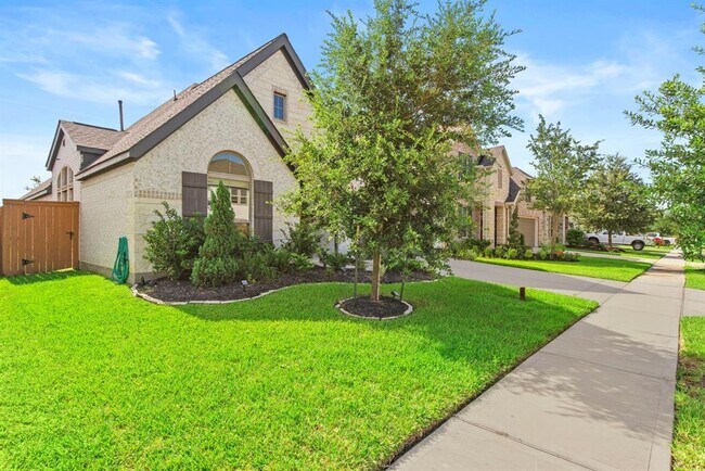 Foto del edificio - 15818 Weston Ridge Dr