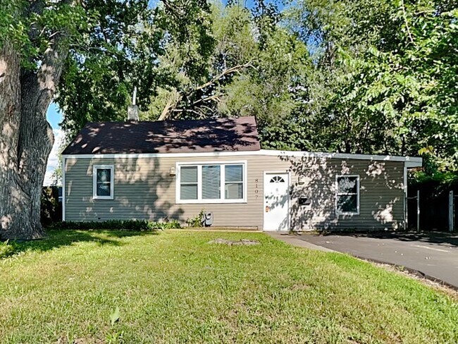 Foto del edificio - 8107 Pillsbury Ave S