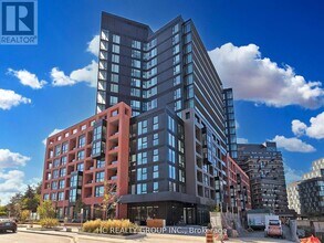 Building Photo - 8 Tippett Rd