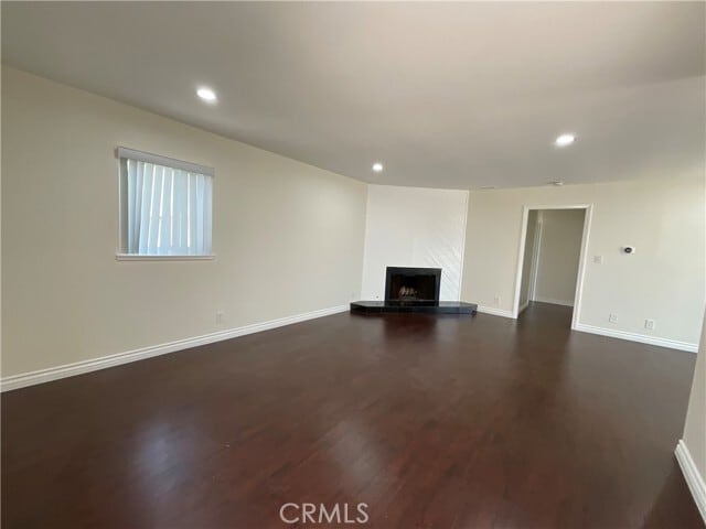Foto del edificio - 2641 Santa Ana Ave