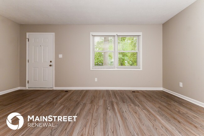 Building Photo - 2830 Botany Dr