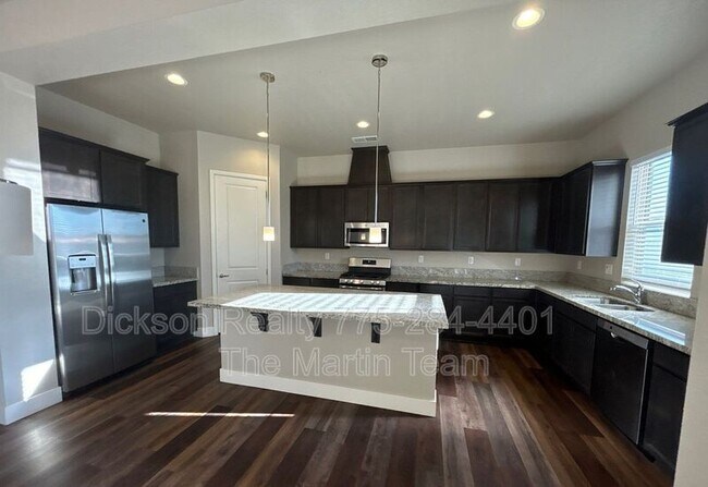 Foto del edificio - 735 Palomino Dr