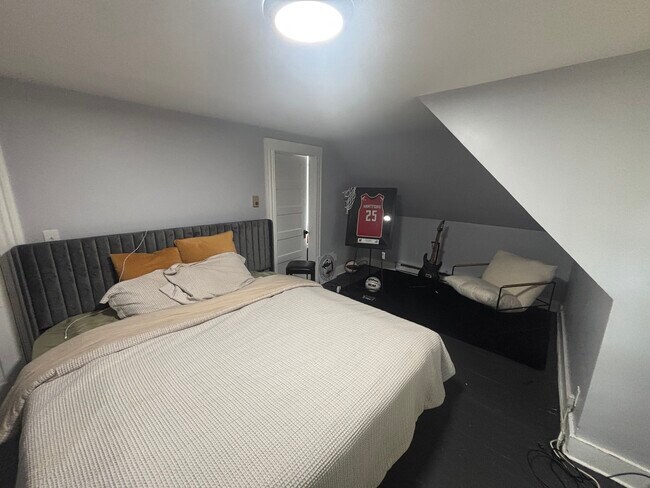 Photo - 52 N Main St House