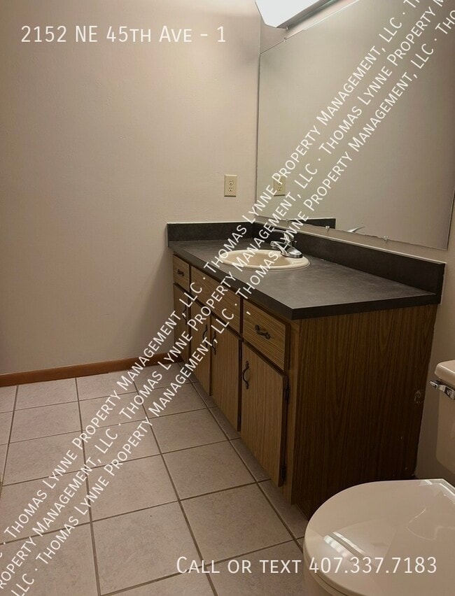 Foto del edificio - 2152 NE 45th Ave