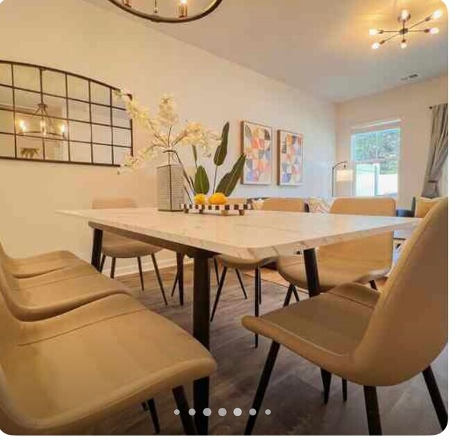 Foto del edificio - 2067 Victory Wy