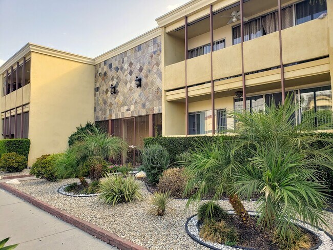 Building Photo - 5950 Whitsett Ave