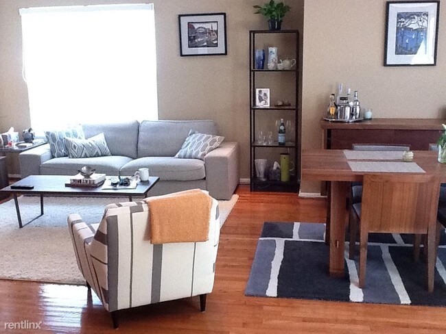 Foto del edificio - 7106 Swansong Way