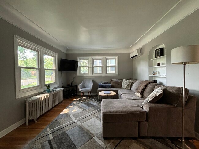 Living Room - 4009 France Ave S