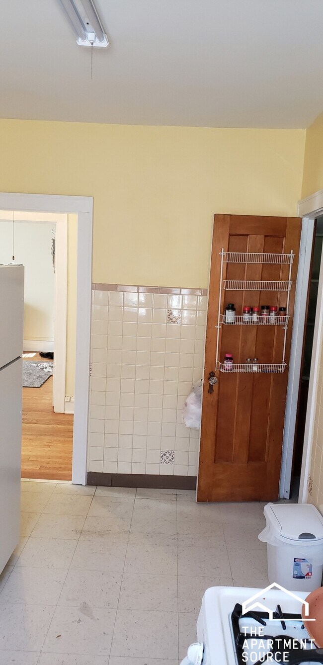 Building Photo - 4512 N Laporte Ave