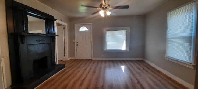 Foto del edificio - 1610 24th Ave N