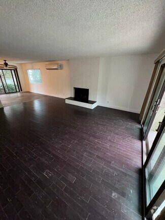 Building Photo - 4404 Don Miguel Dr