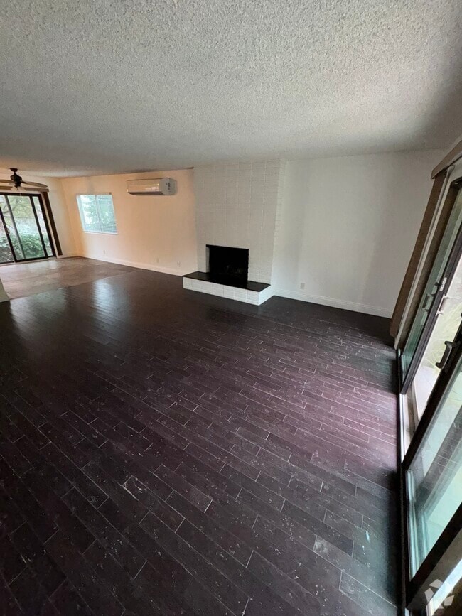 Building Photo - 4404 Don Miguel Dr