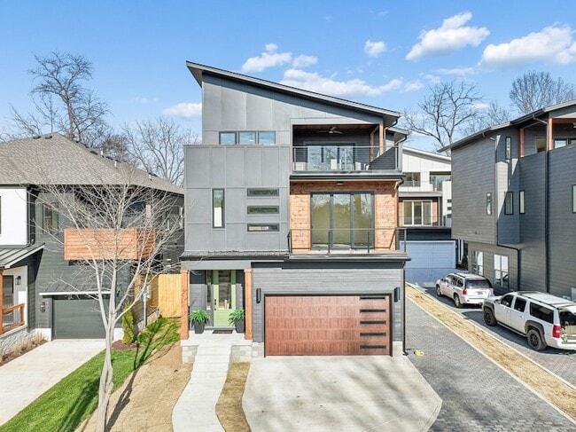 Building Photo - 4 Belle Forrest Ave