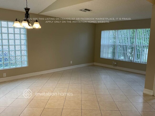 Foto del edificio - 18216 SW 4th St