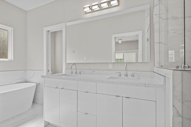 Building Photo - 861 Prosper St