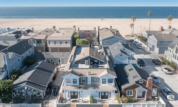Building Photo - 947 E Balboa Blvd